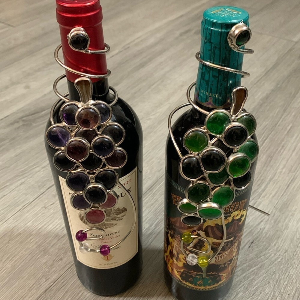 Stained‎ Glass Wine Bottle Collar. Grape Cluster. Wine Bottle Decor. Set of 2